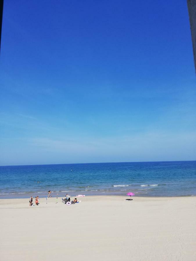 Apartamento primera linea de playa WIFI gratis Dénia Exterior foto